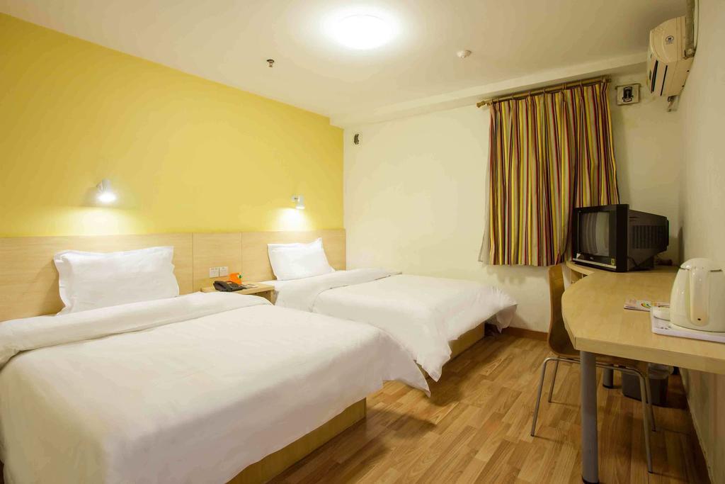 7Days Inn Dali Railway Station Quarto foto